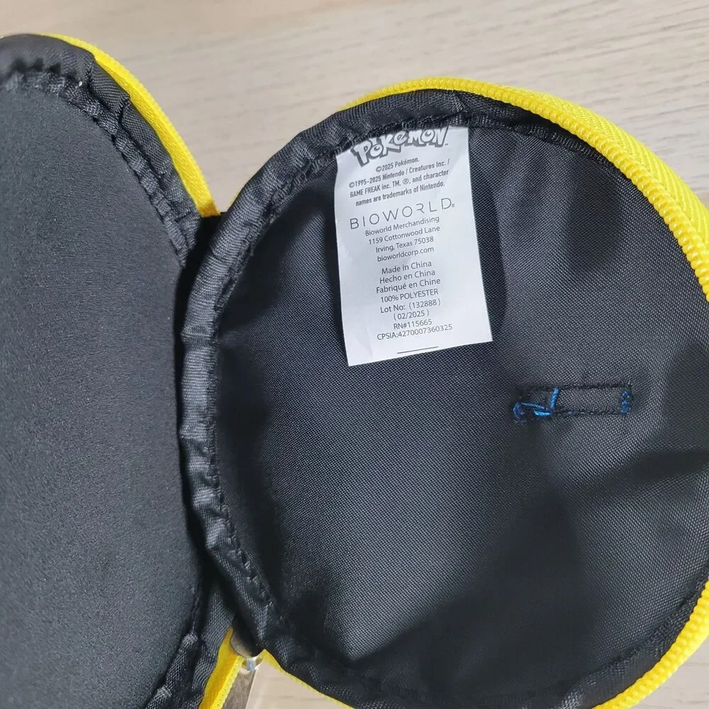 Pokémon Poké Ball Zippered Coin Change Pouch 5